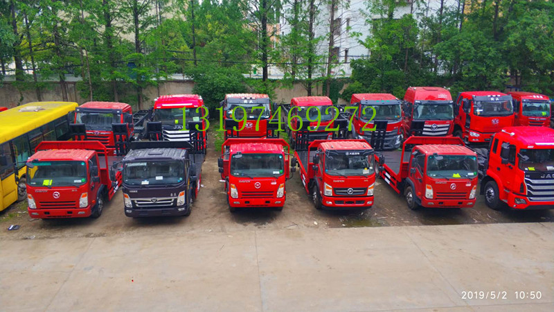 工程機(jī)械平板車選購(gòu)指南 價(jià)格、型號(hào)與聯(lián)系方式全解析